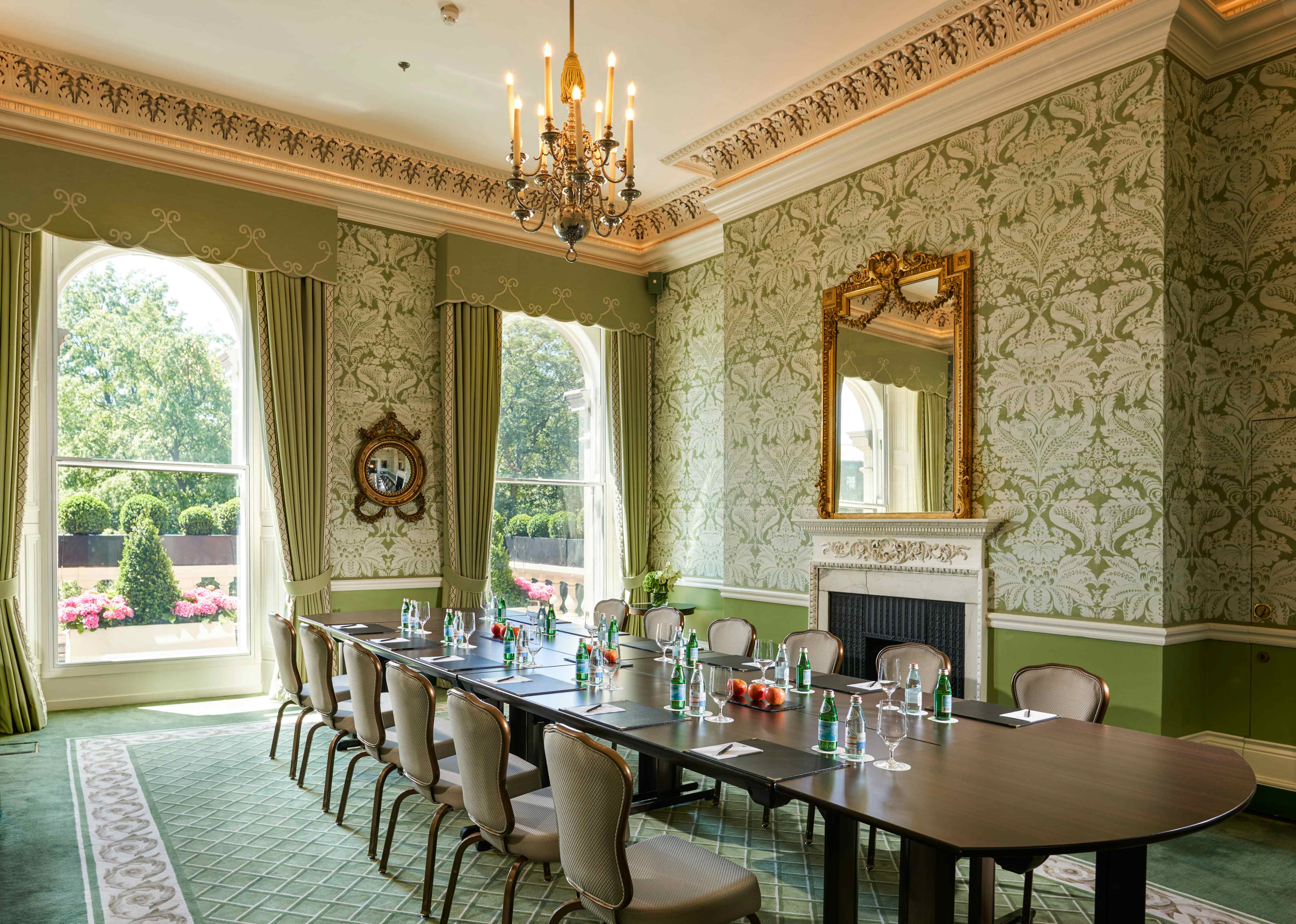 The George Moore Suite, The Shelbourne, Autograph Collection